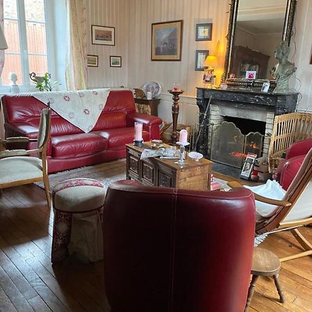Le Trianon Bed & Breakfast Le Bourgneuf-la-Foret Exterior photo