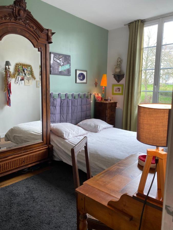 Le Trianon Bed & Breakfast Le Bourgneuf-la-Foret Exterior photo